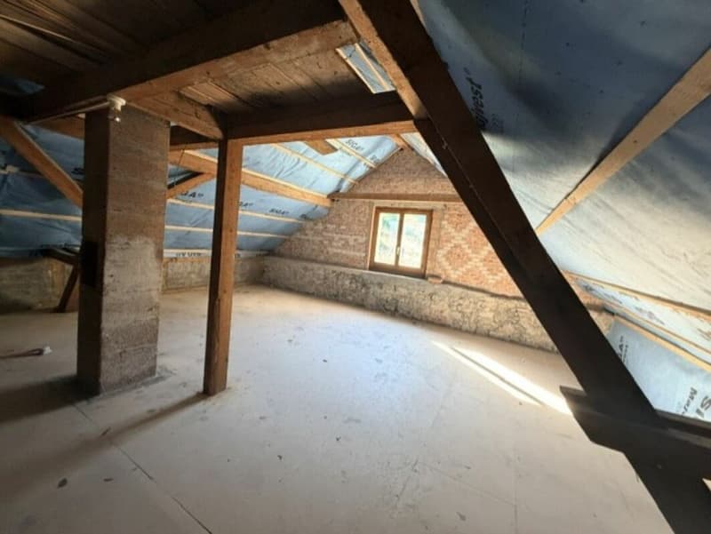 Maison de famille charmante avec un énorme potentiel et une excellente connexion ! (5)