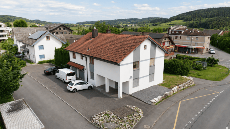 Exclusive 8-room single-family house with annex, large garden and workshop garage in rural location (19)