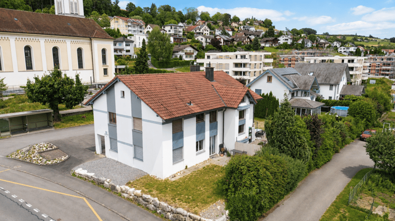 Exclusive 8-room single-family house with annex, large garden and workshop garage in rural location (18)