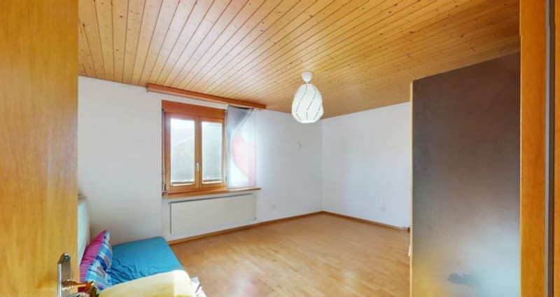 Exclusive 8-room single-family house with annex, large garden and workshop garage in rural location (10)