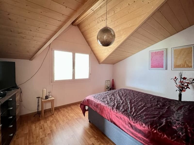 Maison à deux familles avec studio séparé (7)