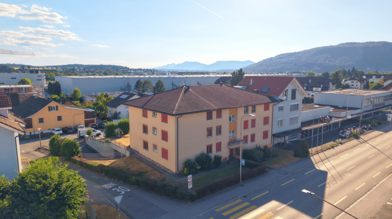 Appartement de 2,5 pièces modernisé en centre-ville (6)