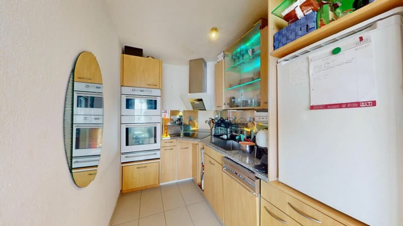 Appartement de 2,5 pièces modernisé en centre-ville (3)