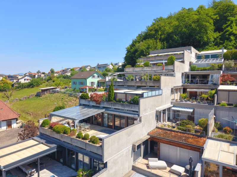 Vivere con vista - appartamento in terrazza luminoso con piscina e sauna a Zeiningen (1)