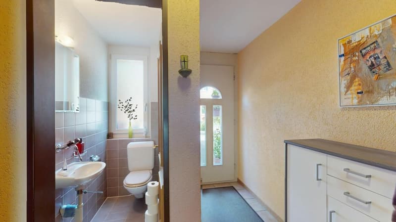 Maison familiale en rangée de 6,5 pièces située au calme avec beaucoup d'espace (12)