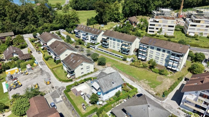 Exklusive 4.5-Zimmer-Wohnung in Greppen - Wohnen mit See- und Bergblick (19)