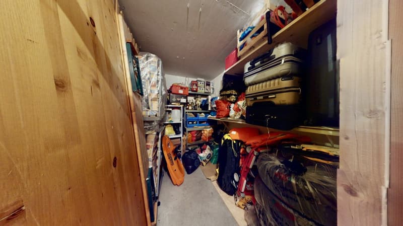 Exklusive 4.5-Zimmer-Wohnung in Greppen - Wohnen mit See- und Bergblick (23)