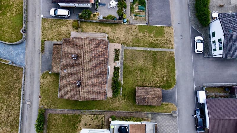 Einziehen statt renovieren - komplett kernsaniertes Einfamilienhaus in Mümliswil (5)