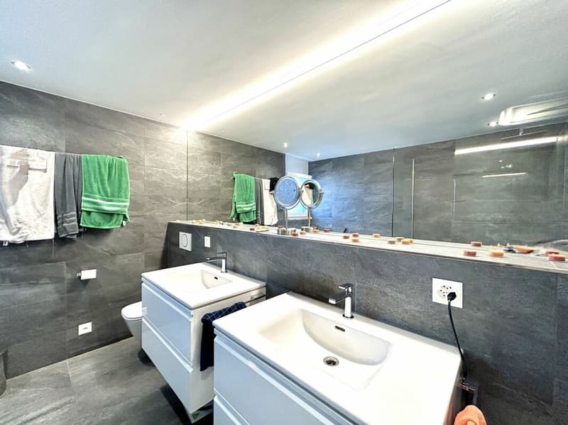 Hochwertiges Wohnen mit Whirlpool in moderner 6.5-Zimmer-Wohnung! (16)