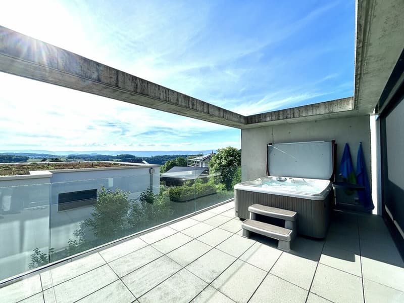 Hochwertiges Wohnen mit Whirlpool in moderner 6.5-Zimmer-Wohnung! (2)