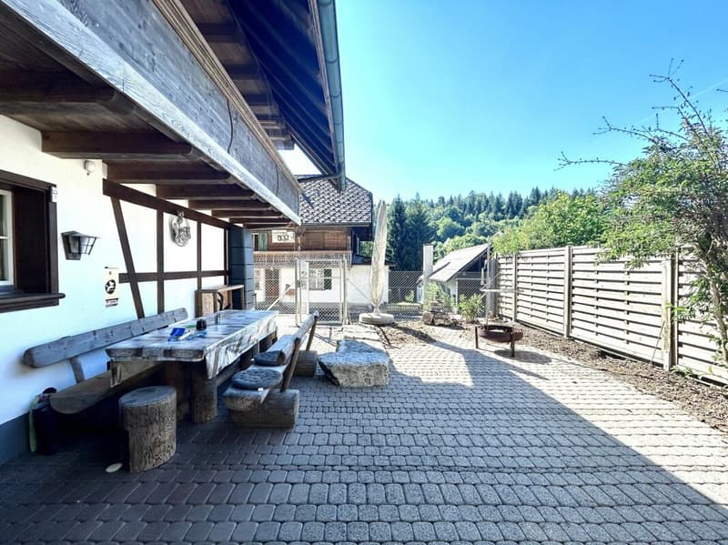 Modernisiertes Einfamilienhaus mit hochwertigem Neubau-Anbau und 3 Einstellplätzen! (20)
