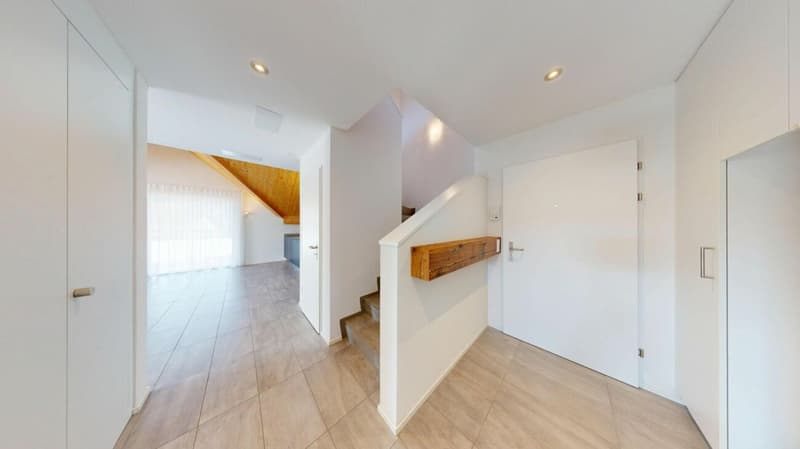 Wohnen wie im Einfamilienhaus: 5.5-Zimmer-Maisonette auf 168 m² nahe der Aare (6)