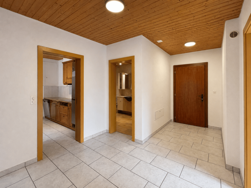 Gemütliche 3.5-Zimmer Wohnung mit grosser Sonnenterrasse (5)