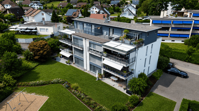 Exklusives Wohngefühl auf zwei Ebenen mit qualitativ hohem Ausbaustandart (1)