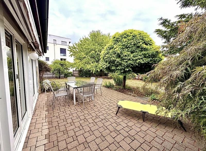 Attraktives Einfamilienhaus mit gepflegtem Garten! (9)