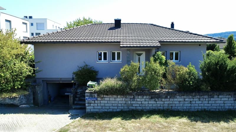 Attraktives Einfamilienhaus mit gepflegtem Garten! (11)