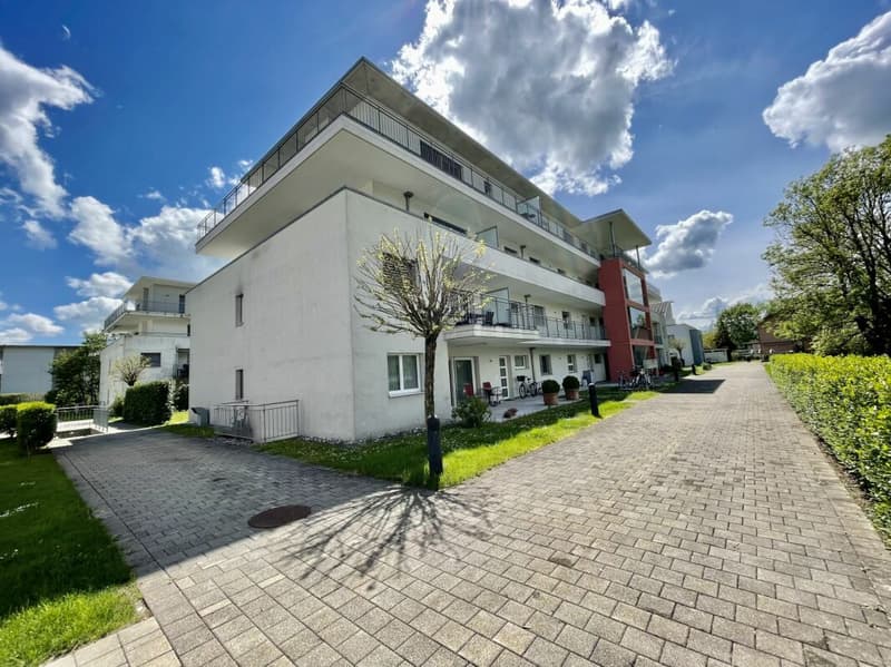 Moderne 4.5 Zimmer Wohnung mit Terrasse & Lift in Luterbach (2)
