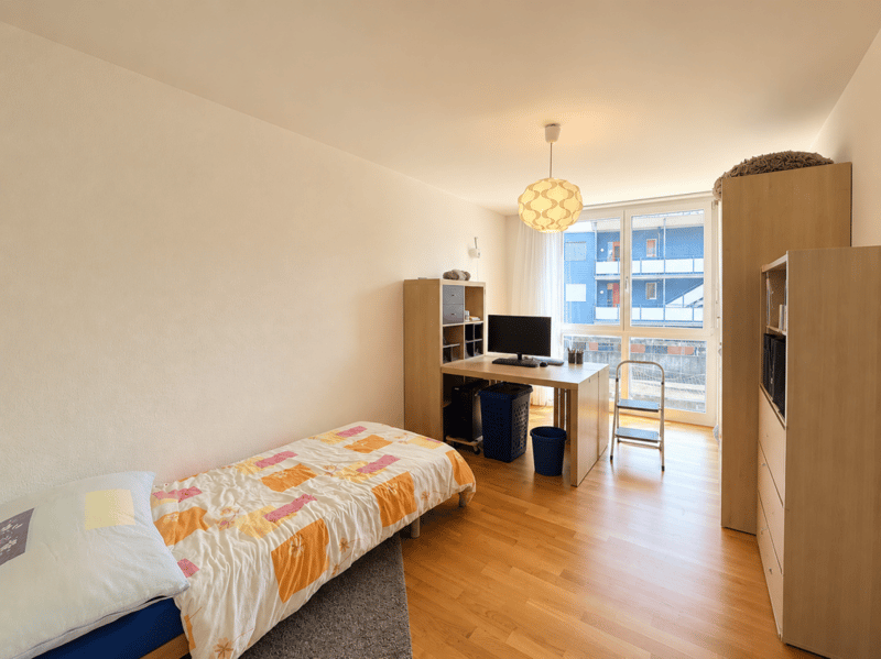 Grosszügige 4.5 Zimmer Wohnung in Aarwangen (7)