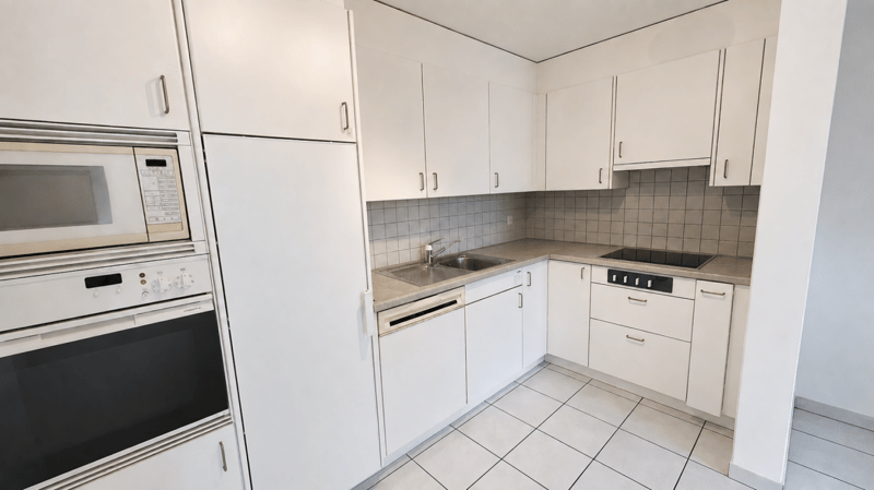 Charmante 2.5-Zimmer-Maisonette an ruhiger Lage (8)