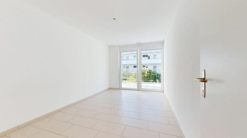 Moderne 4.5 Zimmer Wohnung mit Terrasse & Lift in Luterbach (6)