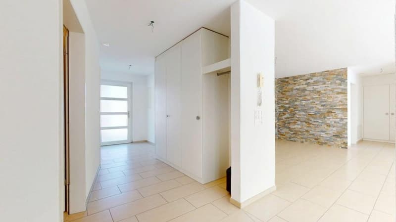 Moderne 4.5 Zimmer Wohnung mit Terrasse & Lift in Luterbach (4)