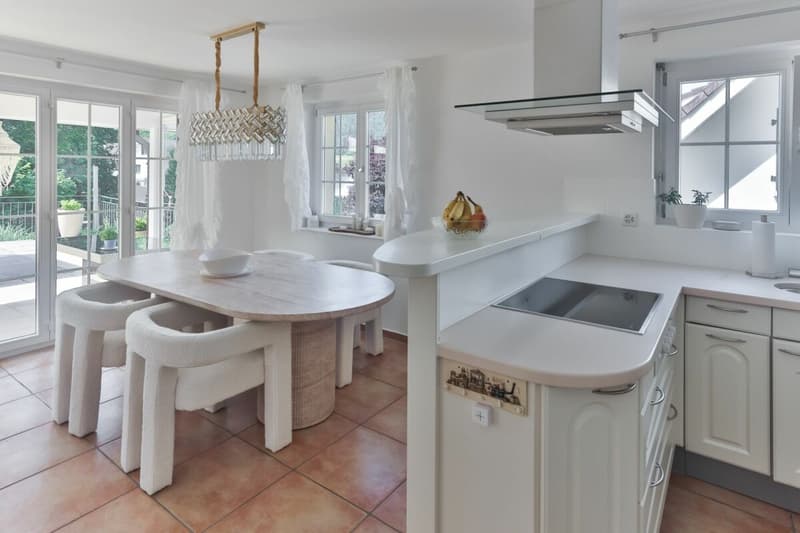 Exklusives Landhaus mit Pool & idyllischem Garten in Pfungen (11)