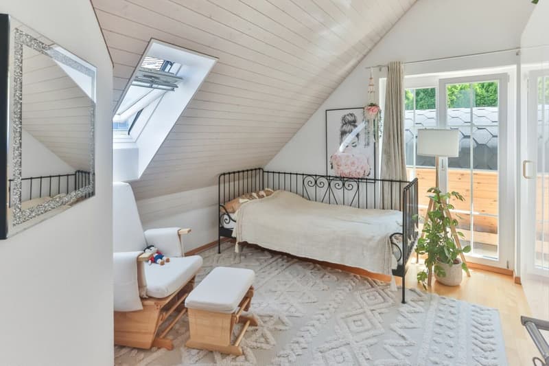 Exklusives Landhaus mit Pool & idyllischem Garten in Pfungen (14)