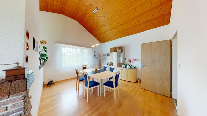 RESERVIERT . Charmantes 5.5 Zimmer Einfamilienhaus mit Alpenblick und traumhaftem Garten (5)