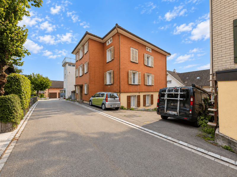 Mehrfamilienhaus mit Entwicklungspotenzial an zentraler Lage in Degersheim (3)