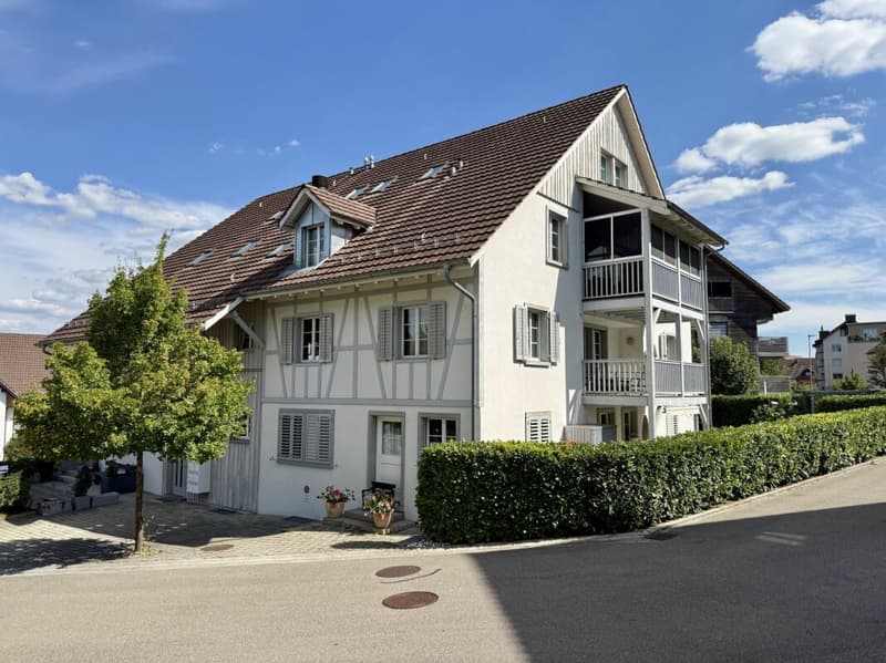 Urban wohnen, entspannt leben - Traumhafte Maisonette in Rümlang (1)