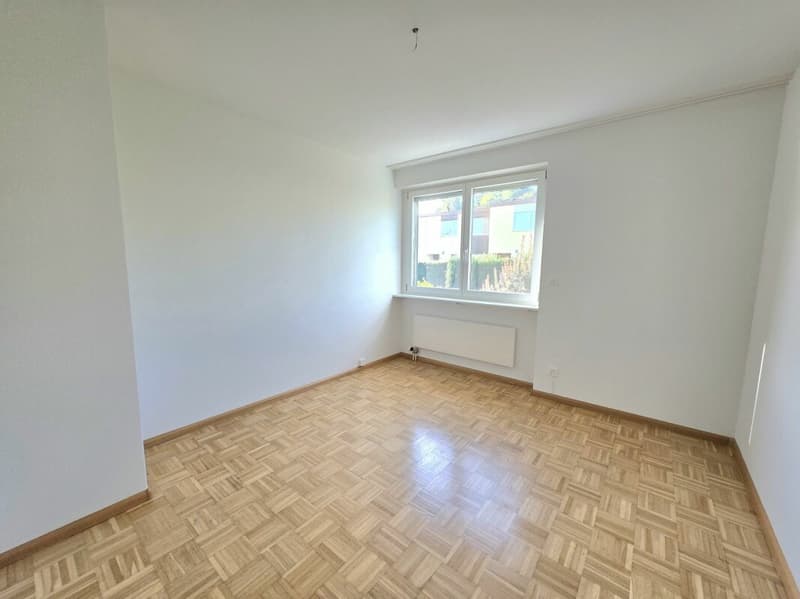 Ihr neues Familienglück, grosszügiges 5.5 Zimmer Eckhaus mit privatem Garten! (16)