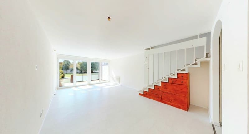 Wohnen auf zwei Ebenen! Charmante 3.5 Zimmer Maisonette mit Blick ins Grüne (4)