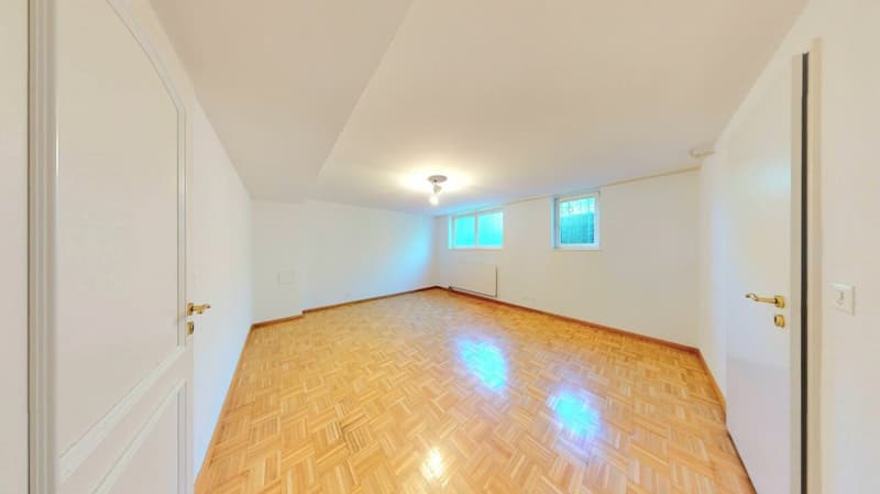 Ihr neues Familienglück, grosszügiges 5.5 Zimmer Eckhaus mit privatem Garten! (18)