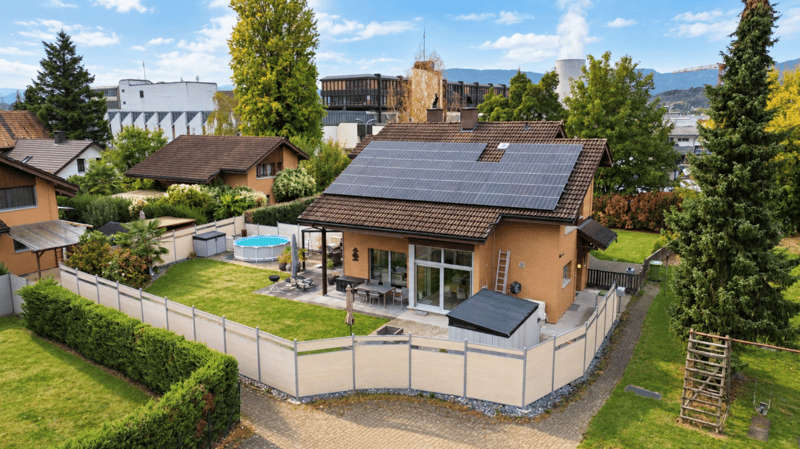 Attraktives 4.5 Zimmer Doppeleinfamilienhaus mit grossem Garten (2)