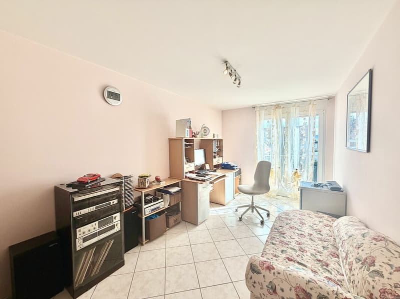 Grosszügiges 7.5-Zimmer Doppel-Einfamilienhaus in Bellach! (8)