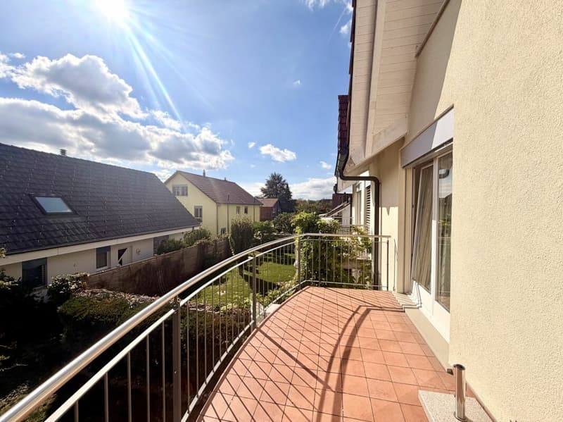 Grosszügiges 7.5-Zimmer Doppel-Einfamilienhaus in Bellach! (11)