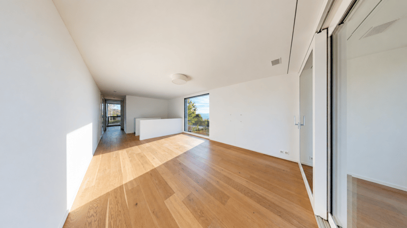 Wohnen mit Weitblick! 4.5 Zimmer Eckhaus mit Garten und Innenhof (8)