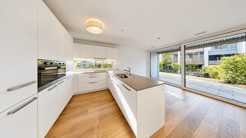 Wohnen mit Weitblick! 4.5 Zimmer Eckhaus mit Garten und Innenhof (4)