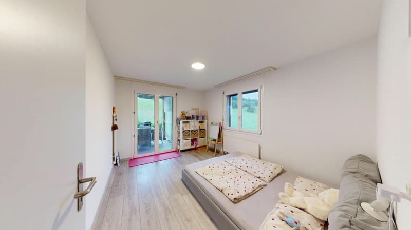 3.5 Zimmer Gartenwohnung mit sonnigem Sitzplatz und Blick ins Grüne (4)