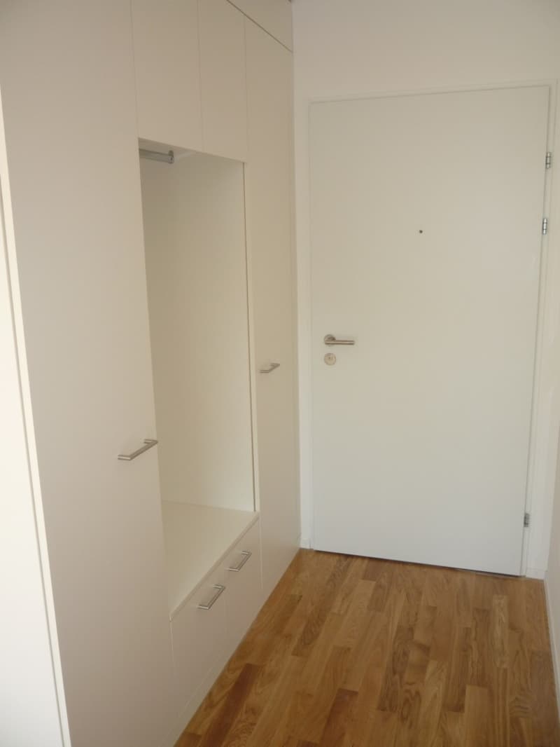 Helle 3.5-Zimmerwohnung mit grossem Balkon und schönem Ausblick (8)
