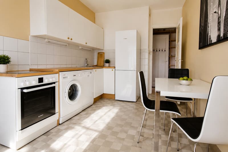 RARE : charmant 3.5 pièces meublé à Poterie / lovely 3.5 room furnished unit perfectly located (4)