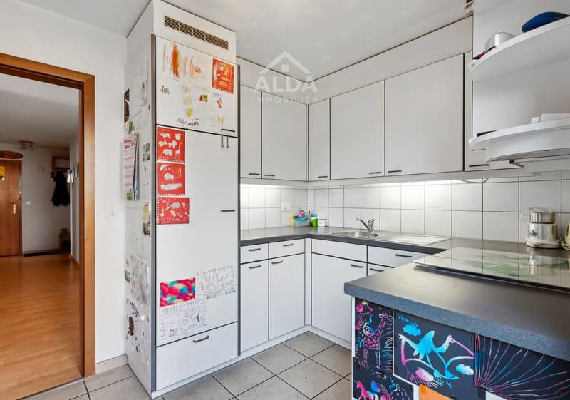3.5-room apartment with south balcony and view, Plasselb (4)