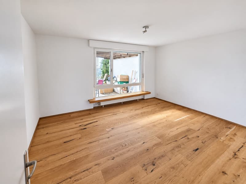 5.5-Zimmer-Haus mit Garten in Gempenach mieten (8)