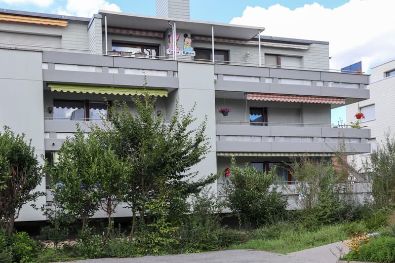 Live centrally and yet quietly: Charming 4 1/2 room apartment in sunny Möhlin (4)