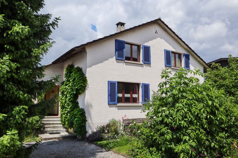6-room single-family house in a very quiet and sunny location (1)
