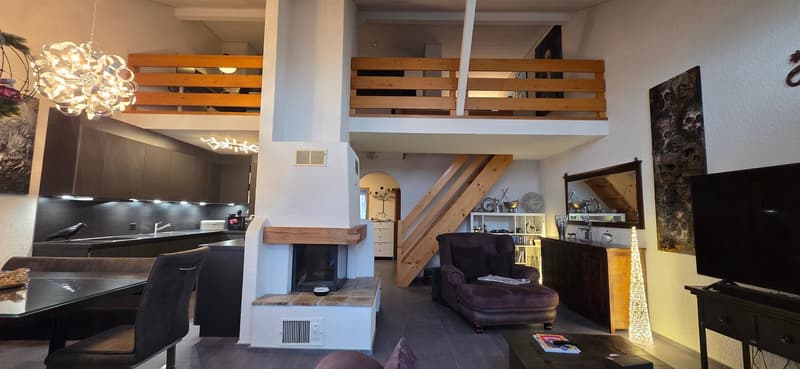 Appartement charmant de 3,5 pièces avec balcon et garage à Schaffhausen (2)
