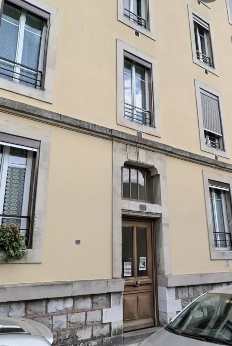 Appartamento di due locali a Jonction (6)