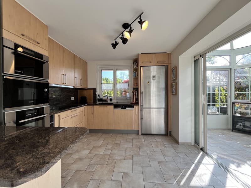 Bella casa familiare di 5,5 locali con giardino, terrazza e 2 posti auto - Esclusiva ! - (3)