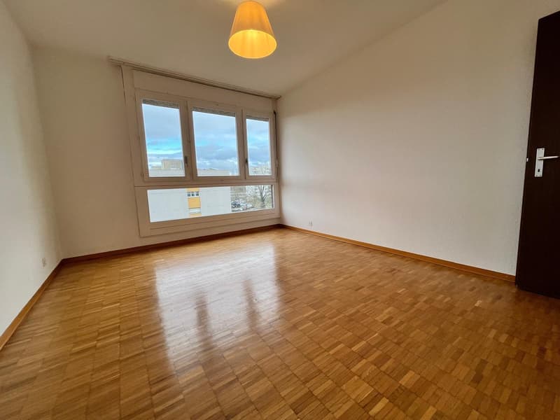 Exclusivité ? Appartement rénové de 4 chambres, 177 m² PPE, vue panoramique (Meyrin) (8)