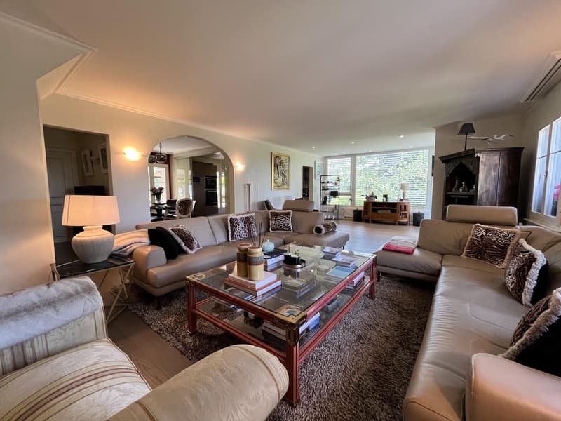 Superbe Villa Individuelle sur une Parcelle de 3000 m² ? Grand-Saconnex. (2)